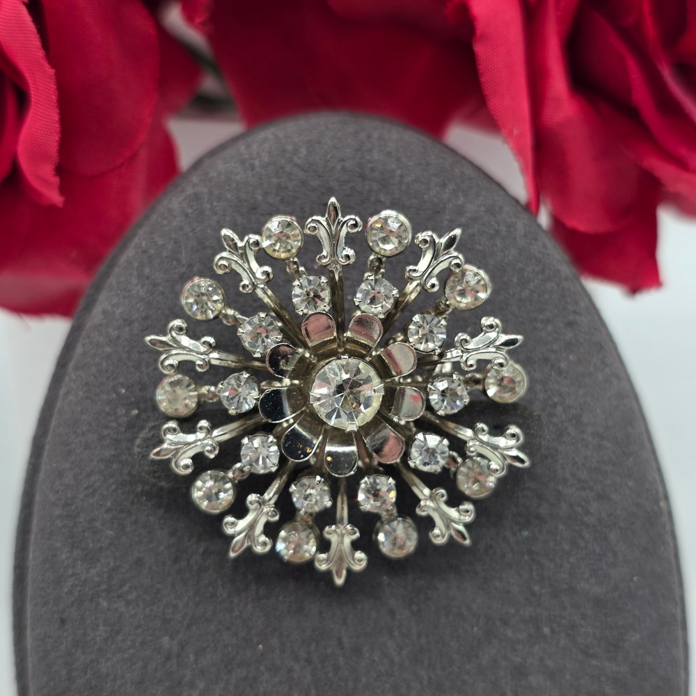 Vintage Silver Tone Starburst Rhinestone Brooch Fleur De Lis Sunburst Pin 1.75in